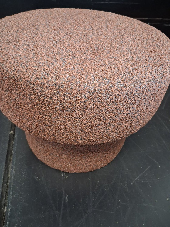 Image 1 of Dalí Pouf