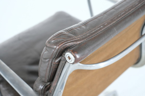 Image 1 of Softpad EA208 van Charles en Ray Eames voor Le mobilier International - jaren 60