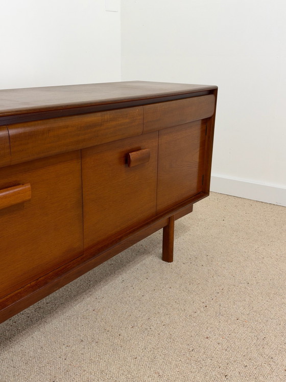 Credenza in teak White & Newton – Modello Byfolder – Anni '60 – Credenze, Legno (photo 13 of 13)
