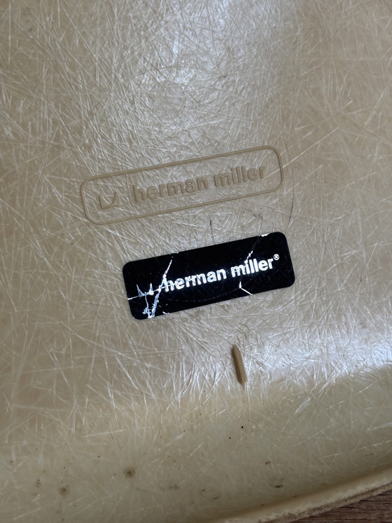 Image 1 of 4x vintage '70s Eames Miller Vitra DSR fiberglass chairs - parchment