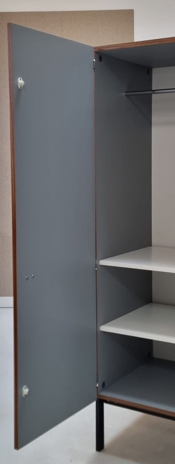 Image 1 of Garderobe der 70er Jahre