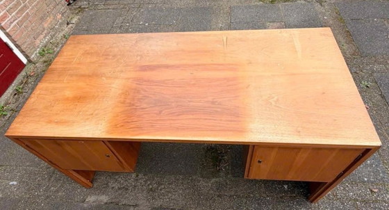 Image 1 of Schreibtisch aus den 1960er Jahren/der Mitte des 20. Jahrhunderts