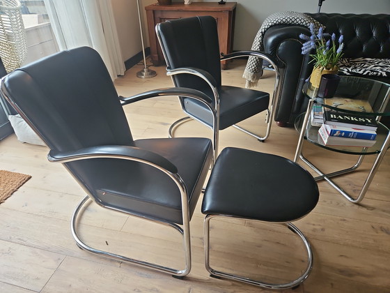 Image 1 of 2 Gispen 412 stoelen met voetenbankje 