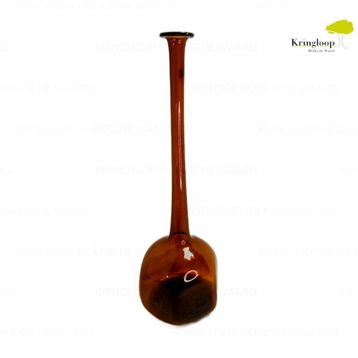 Vase en verre brun / ambre