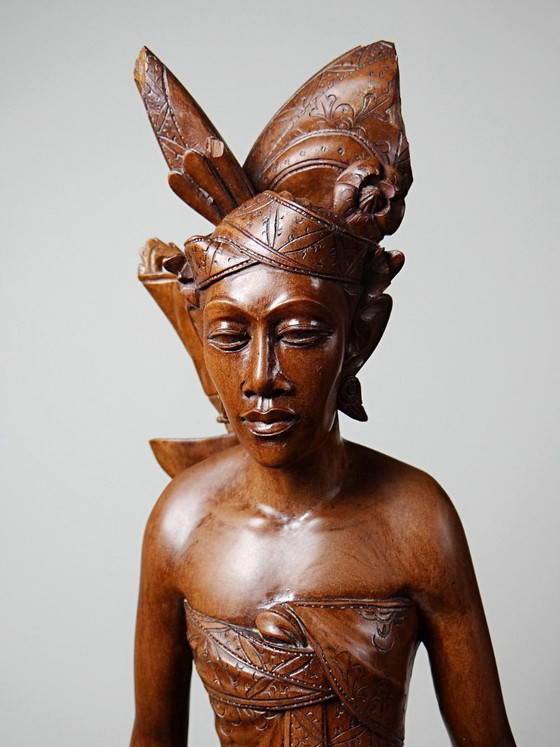 Image 1 of Grande scultura vintage in legno realizzata a mano, raffigurante una ballerina balinese, anni '60-'80.