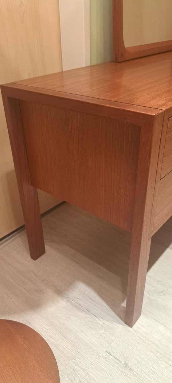 Image 1 of Tavolo da toeletta/credenza originale Kassel Kjersgaard in teak, modello n. 489, prodotto da O.D. Møbler, Danimarca, 1960 circa