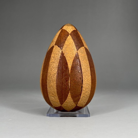 Image 1 of Vintage houten sculptuur, eivormig, in Weense werkplaatsstijl – Koloman Moser / Therese Trethan Art