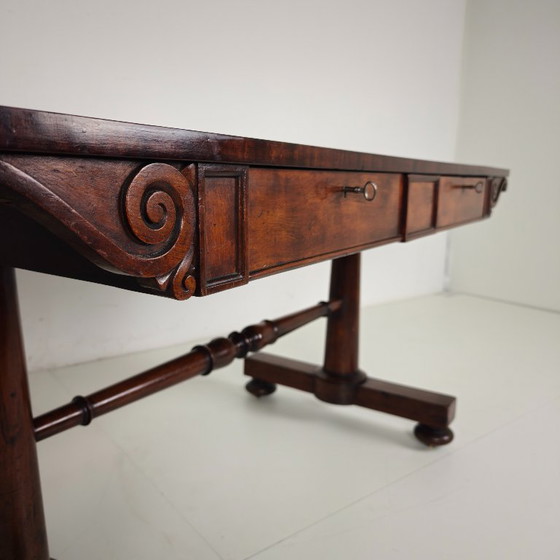 Image 1 of Engelse Regency-periode begin 19e eeuw / Schrijftafel in de bibliotheek van Willem IV