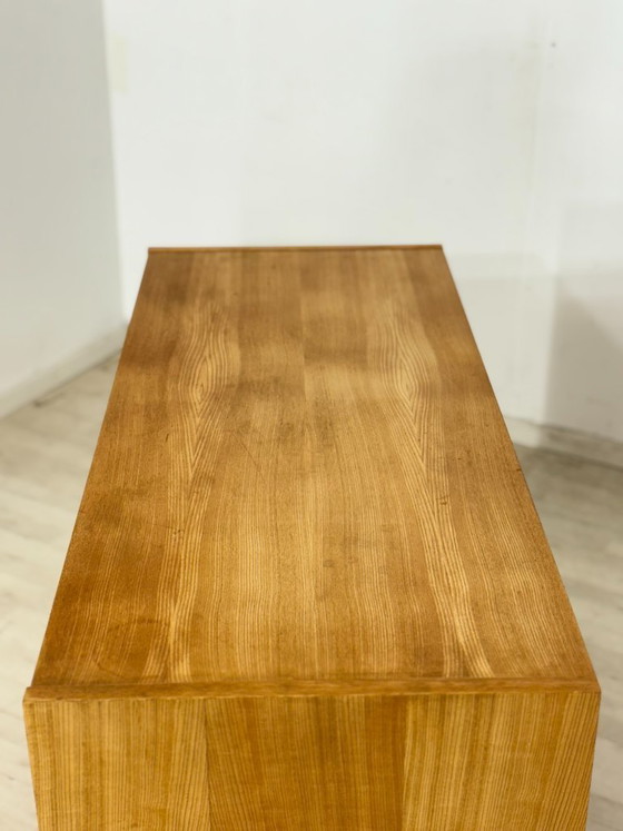 Image 1 of Cómoda Hellerau serie 602 – diseño clásico de mediados de siglo – fresno