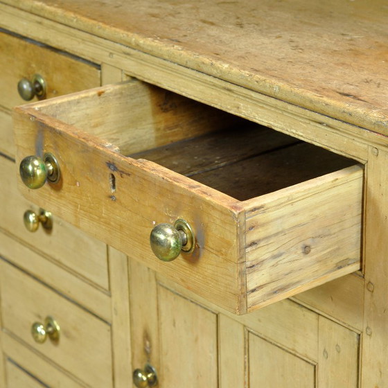 Grenenhouten buffetkast, circa 1850 – Kasten, Wood, Brass, Vintage (photo 6 of 14)