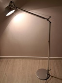 Lampada da terra Artemide Tolomeo Terra color argento – Iconica lampada di design italiano – Condizioni eccellenti