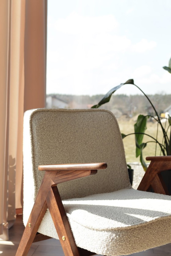 Image 1 of Poltrona moderna color avorio sporco con design riccioluto di Chierowsky