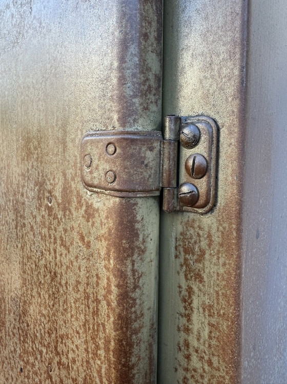 Image 1 of Werkstattmöbel im Industriestil aus patiniertem Eisen aus den 1950er Jahren
