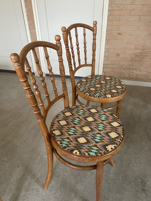 Twee Stoelen Van J & J Kohn, Vienna