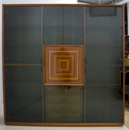 Rare meuble de bar italien en marqueterie "Paganini" signé Luciano Frigerio, 1975s