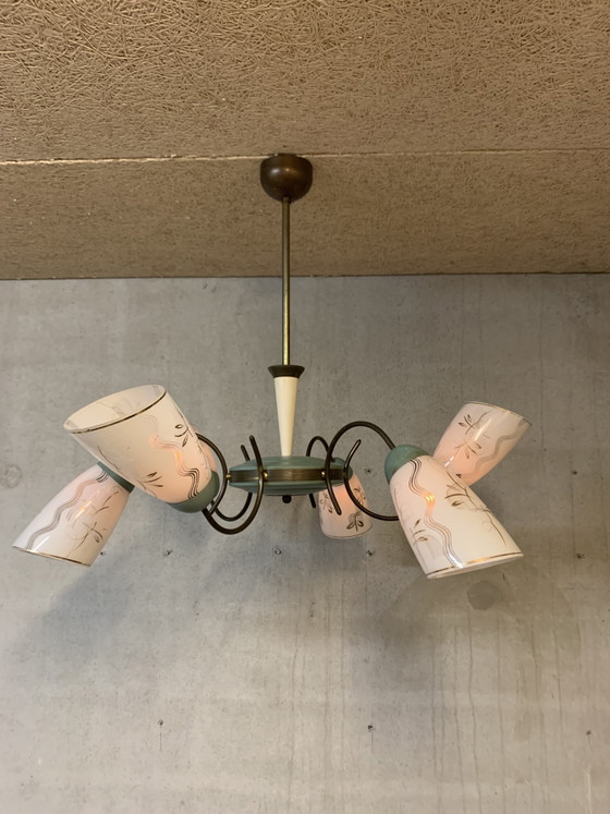 Image 1 of Vintage kroonluchter jaren vijftig ook wel Spider hanglamp genoemd.