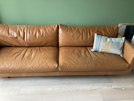 1 x 4-seater leather sofa Montis Axel