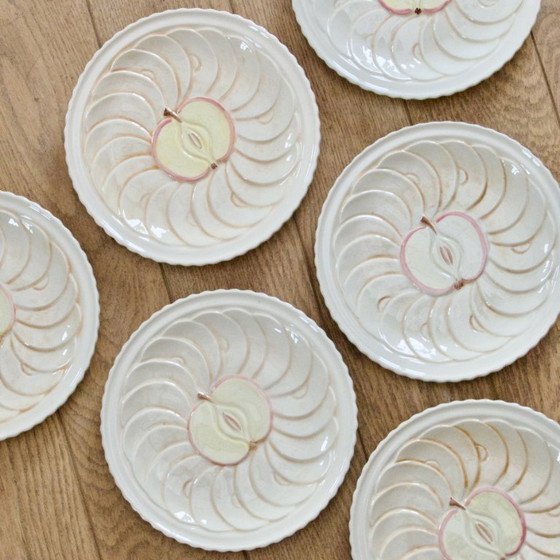 Image 1 of 6 vintage earthenware plates with trompe l'oeil apple tart