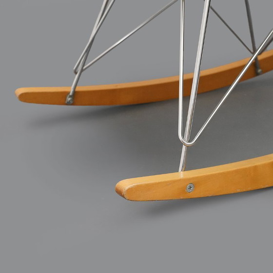 Image 1 of Sedia a dondolo “RAR” di Charles & Ray Eames per Vitra, anni '50