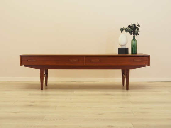 Image 1 of Aparador bajo de teca, diseño danés, década de 1960, fabricado en Dinamarca.