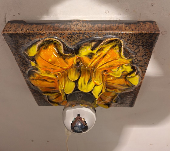 Image 1 of Keramiek bloemen muurlamp 1960