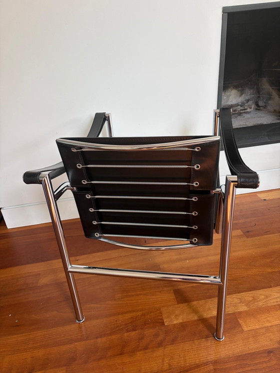 Image 1 of Twee Cassina LC1 stoelen van Le Corbusier