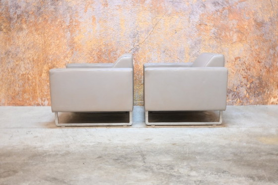 Two taupe-colored leather Artifort Mare Armchairs, Brown, Modern (photo 7 of 8)