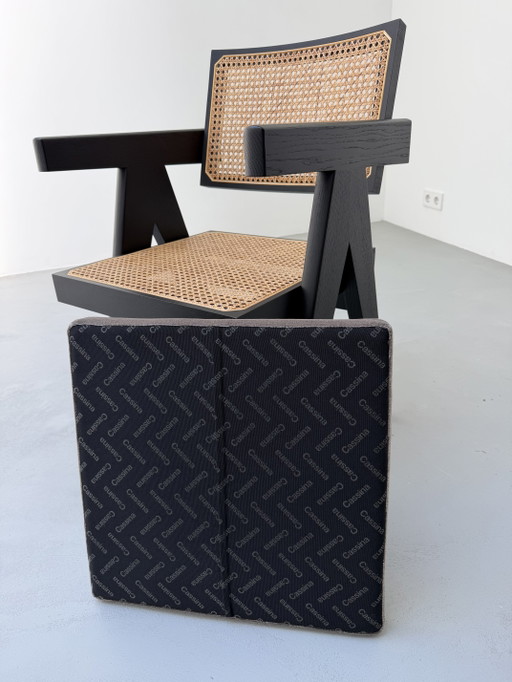 Poltrona Cassina Capitol Complax con cuscino