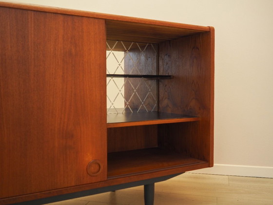 Image 1 of Aparador de teca, diseño danés, década de 1970, fabricado en Dinamarca.