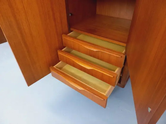 Image 1 of Armoire vintage scandinave en teck – années 60