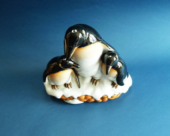 Image 1 of Famille de pingouins en céramique Art Déco par R. Guitry