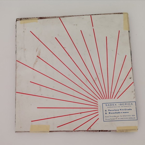Image 1 of Vintage Spaanse handgeglazuurde keramische GROTE decoratieve tegel