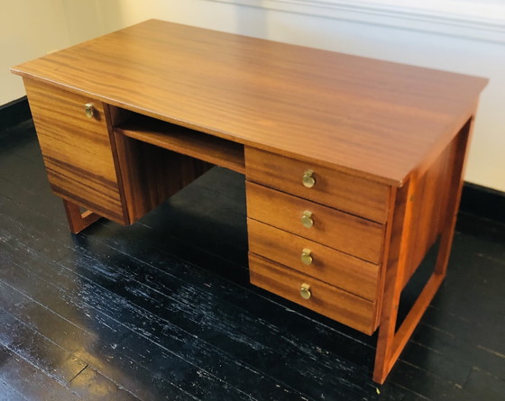 Image 1 of Skandinavischer Schreibtisch aus furniertem Holz mit Kufengestell