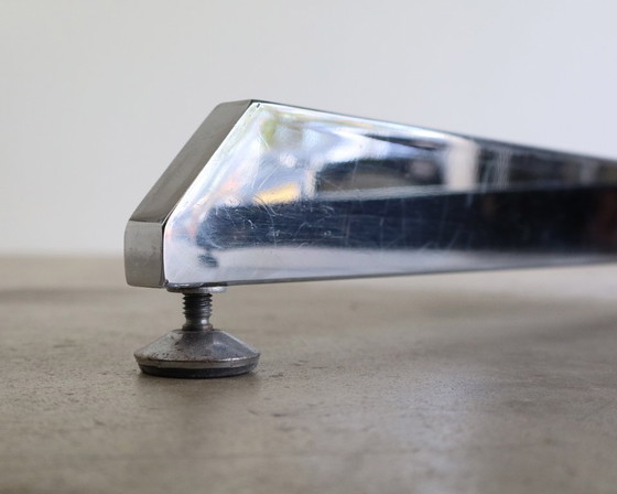 Image 1 of Vintage round extendable table