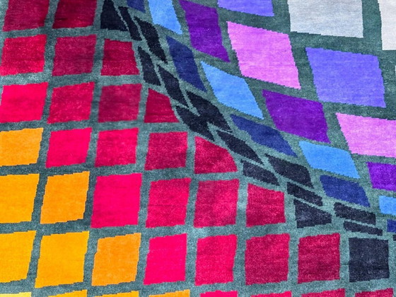 Victor Vasarely Tromba Rug – Hand-Knotted Wool, Limited Edition 2/8 (225x225cm) – Rugs & carpets (photo 7 of 10)