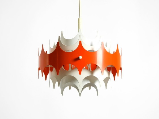 Image 1 of Bellissima piccola lampada a sospensione originale in metallo stile Space Age degli anni '60 di Doria
