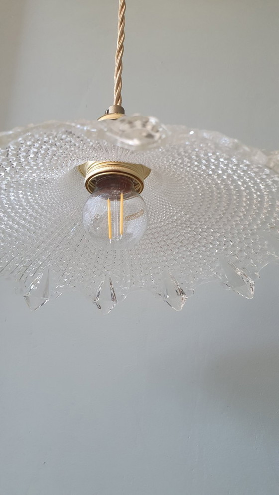 Image 1 of Lámpara colgante Holophane, Art Déco, Antigua. Cristal fundido.