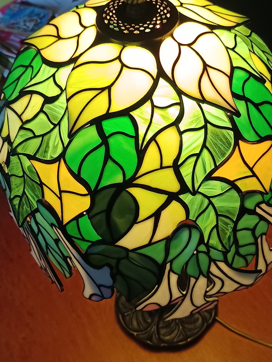 Grote Tiffany Stijl Tafellamp - Art Nouveau Stijl - 60cm. – Tafellampen, Cast Iron, Glass (photo 4 of 7)
