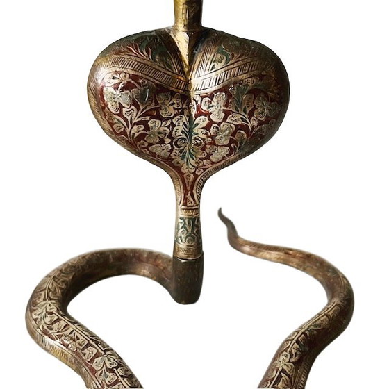 Image 1 of Vintage mid-century Indiaanse messing Cobra slang kandelaar 1970's