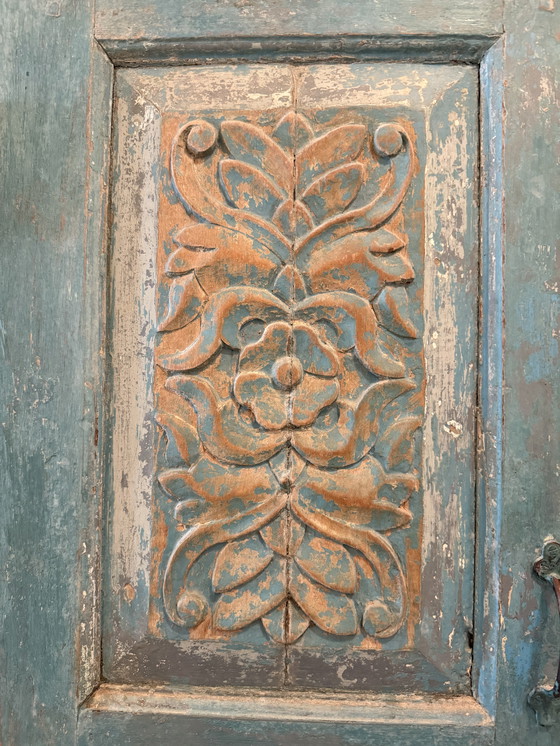 Image 1 of Vintage blauwe handgemaakte Indiase kast