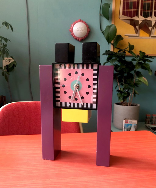 1980s Nathalie Du Pasquier George Sowden NEOS Clock Memphis Milano AS IS Vintage