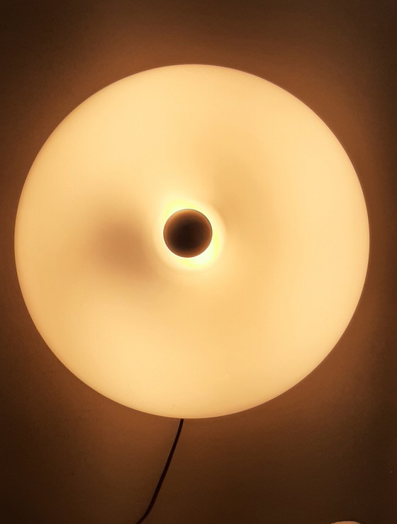 Image 1 of Tafellamp van opalineglas