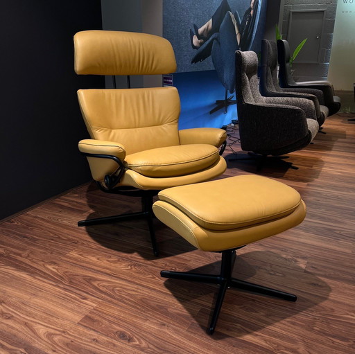 Poltrona reclinabile Stressless Rome con poggiapiedi