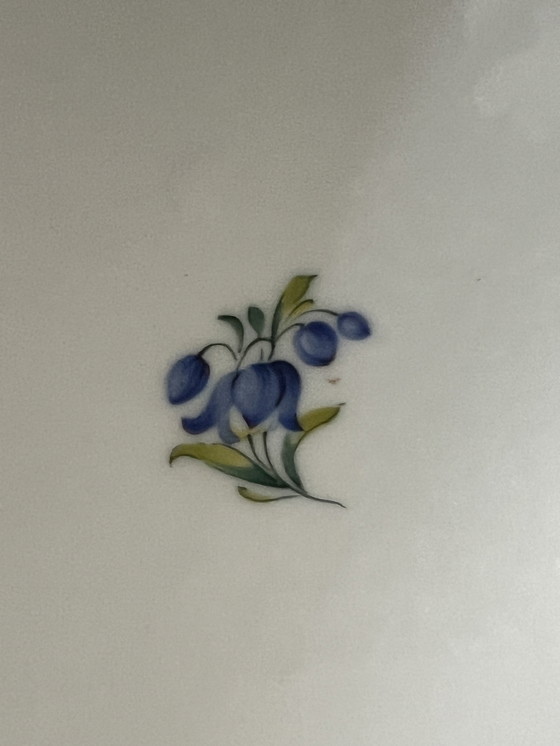 Image 1 of Großes Limoges-Ei mit Fuß und Messingbeschlägen