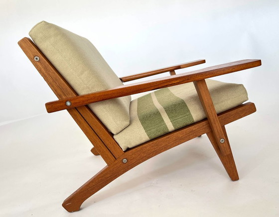 Image 1 of GE 370 armchair by Hans J. Wegner for Getama