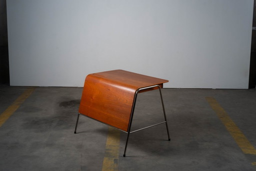 Escritorio de profesor muy raro de Arne Jacobsen