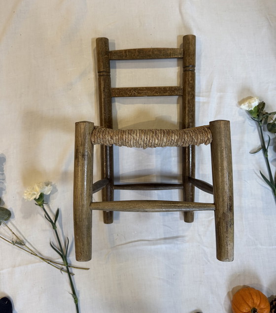 Image 1 of Vintage child's chair