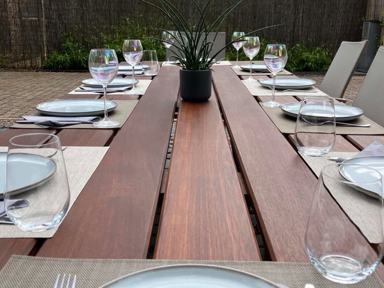 Image 1 of Tuintafel "Royal" 10-12P. Braziliaanse Walnoot - Ambacht