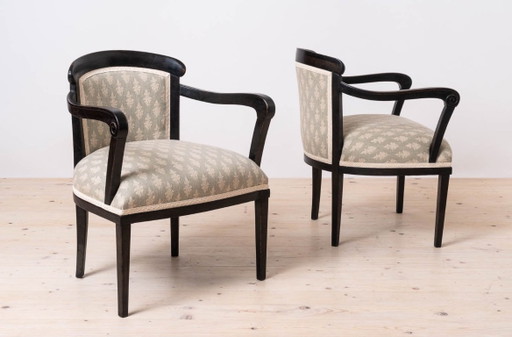 Set van 2 Biedermeier fauteuils in rustieke, landelijke stijl, Oostenrijk, circa 1850