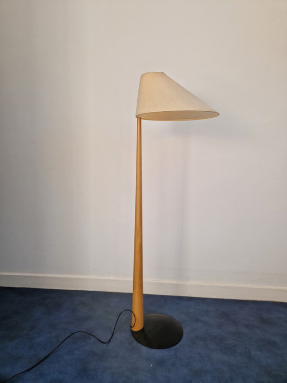 Image 1 of Vintage Design wooden floor lamp stylish natural